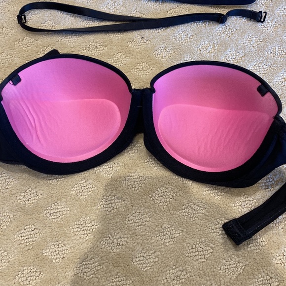 Pink strapless bra - Picture 4 of 4
